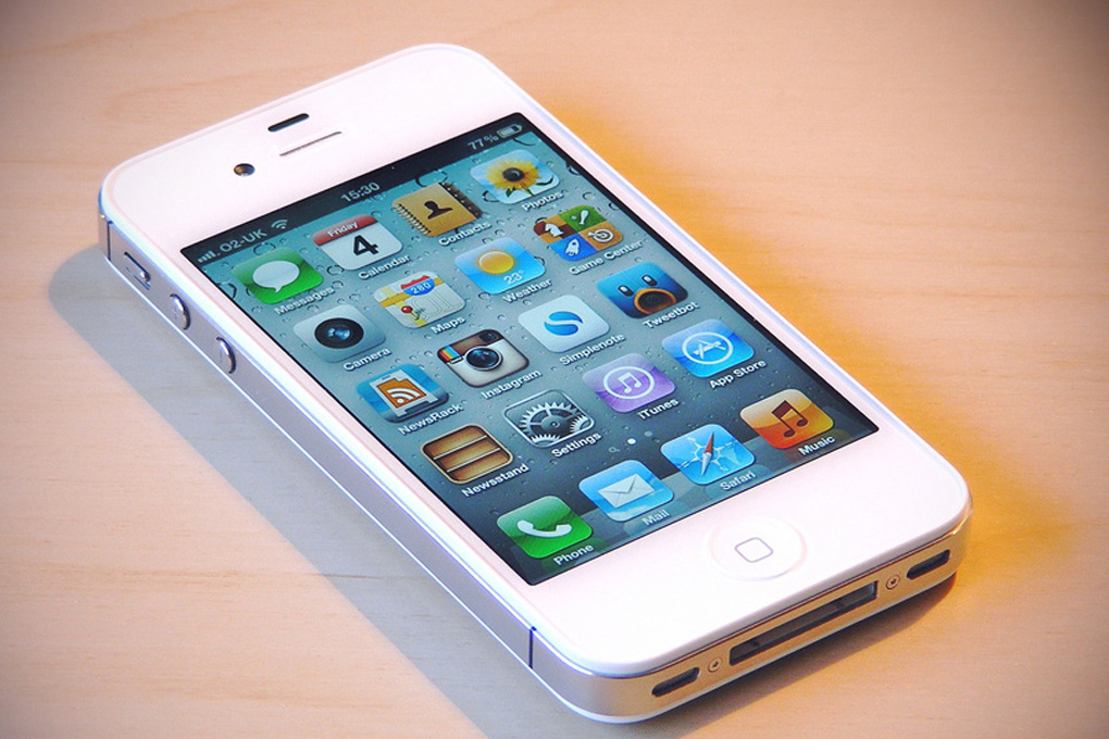 Điện thoại iPhone 4S 8GB Màu Trắng