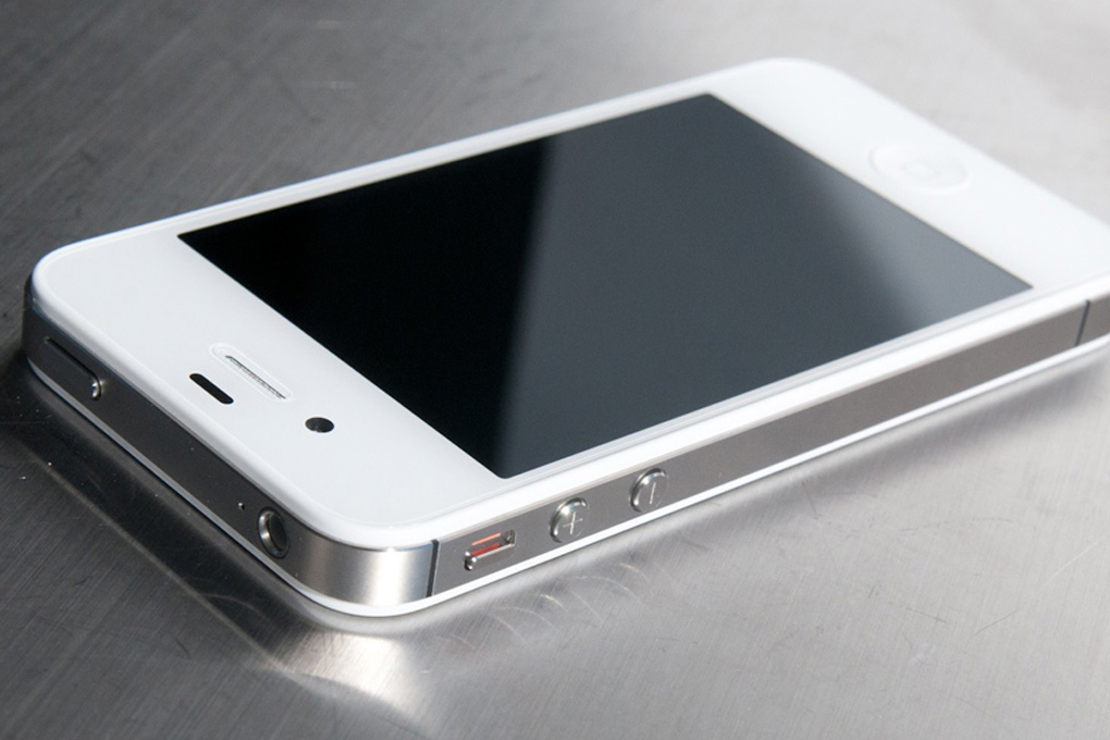 Điện thoại iPhone 4S 8GB Màu Trắng
