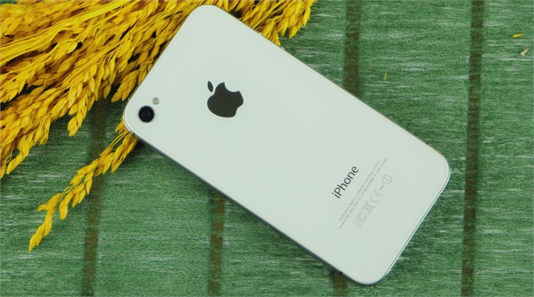 Điện thoại iPhone 4S 8GB