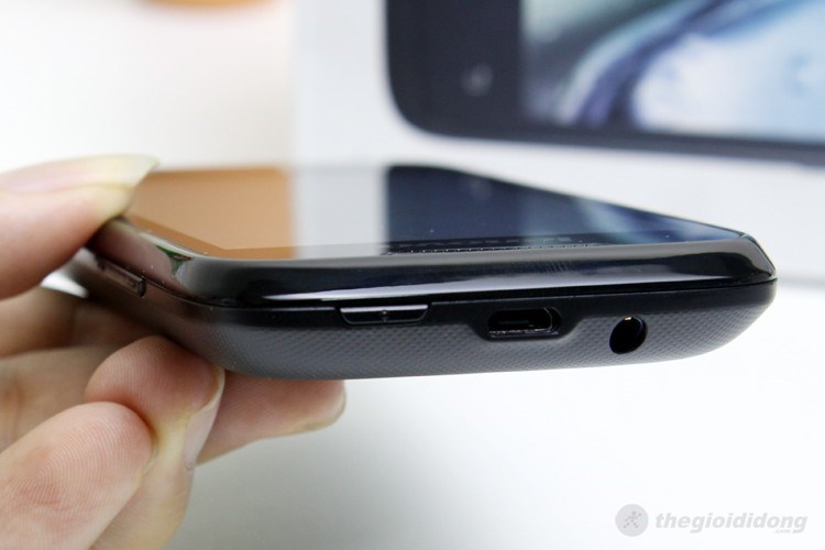 Điện thoại Lenovo A269i