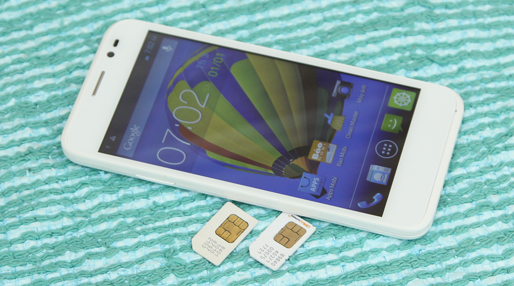 <p>2 SIM 2 s&oacute;ng để kết nối thuận tiện v&agrave; tiết kiệm</p>