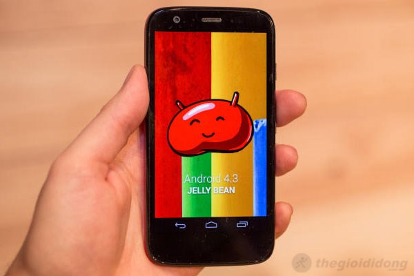 Moto G với Android 4.3 Jelly Bean được cài sẵn