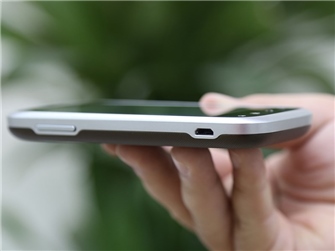Điện thoại Q-Smart Fly 01