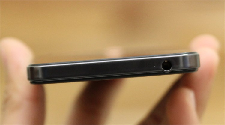 Điện thoại Q-Smart Dream EI