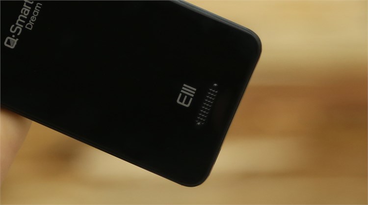 Điện thoại Q-Smart Dream EIII