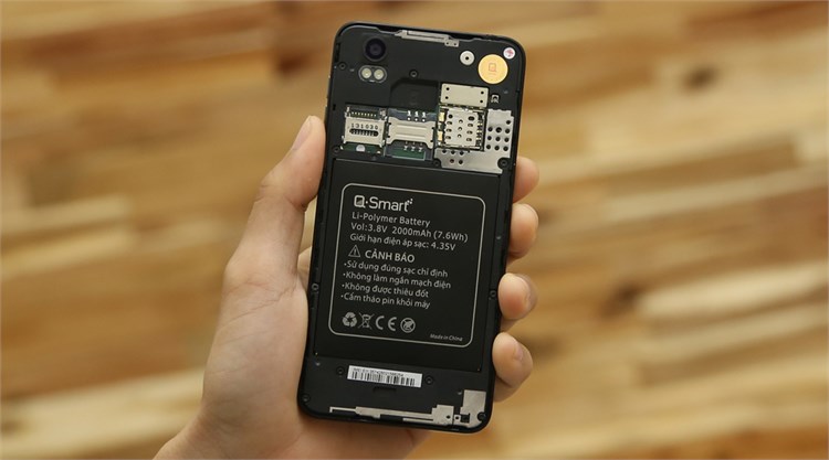 Điện thoại Q-Smart Dream EIII