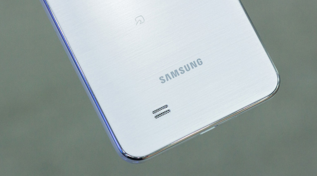 Điện thoại Samsung Galaxy J