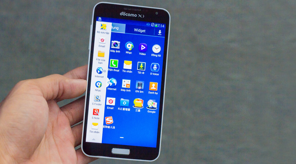 Điện thoại Samsung Galaxy J