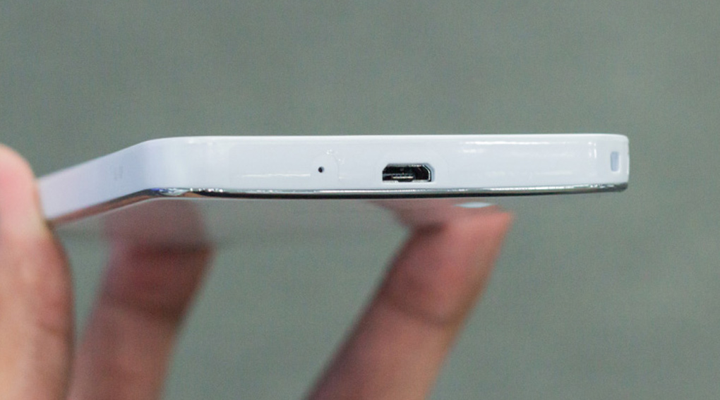 Điện thoại Samsung Galaxy J