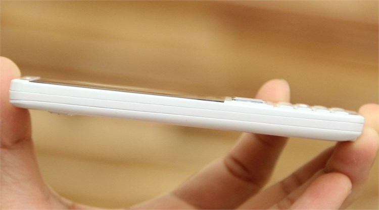 Điện thoại Q-Mobile C500 Màu Trắng