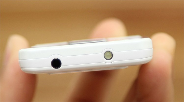 Điện thoại Q-Mobile C500 Màu Trắng