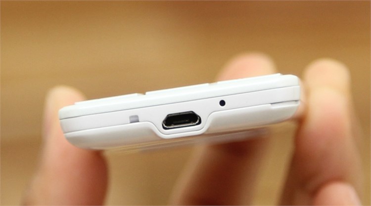 Điện thoại Q-Mobile C500 Màu Trắng