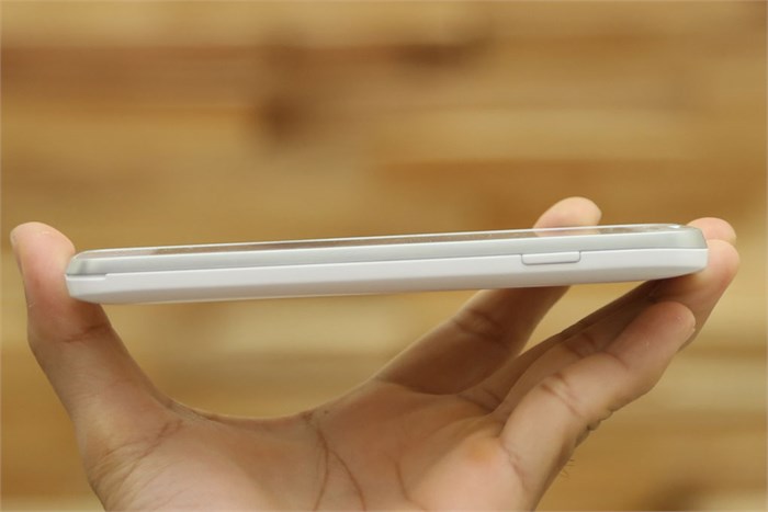 Điện thoại Lenovo A680 Màu Trắng