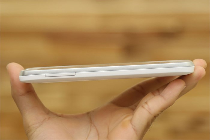 Điện thoại Lenovo A680 Màu Trắng