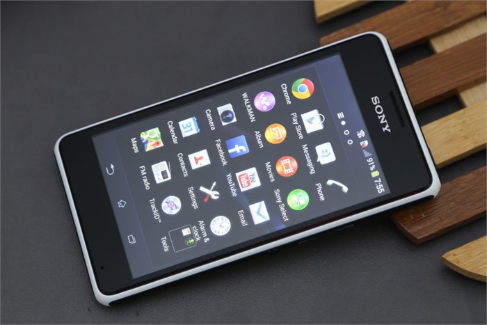 Điện thoại Sony Xperia E1
