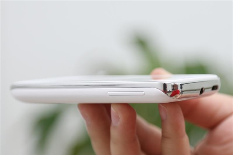 Điện thoại Gionee Pioneer P1