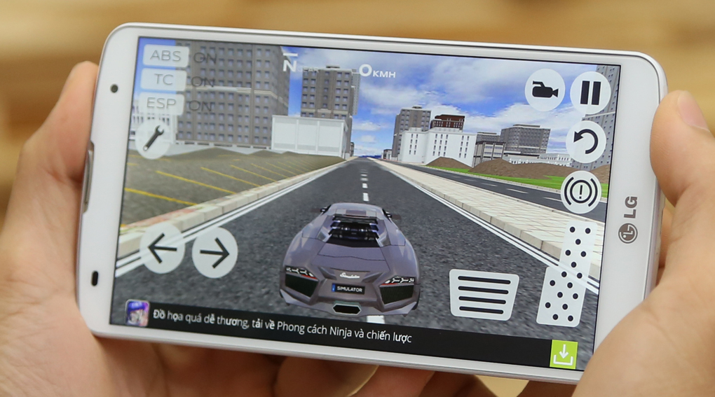 <p>Chơi game, chạy đa nhiệm thật đ&atilde; nhờ cấu h&igrave;nh 4 nh&acirc;n, RAM 3 GB đầy mạnh mẽ</p>