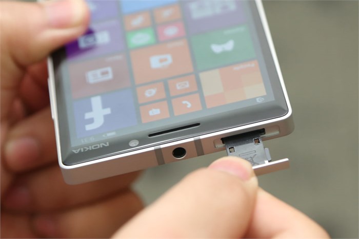 Điện thoại Nokia Lumia 930