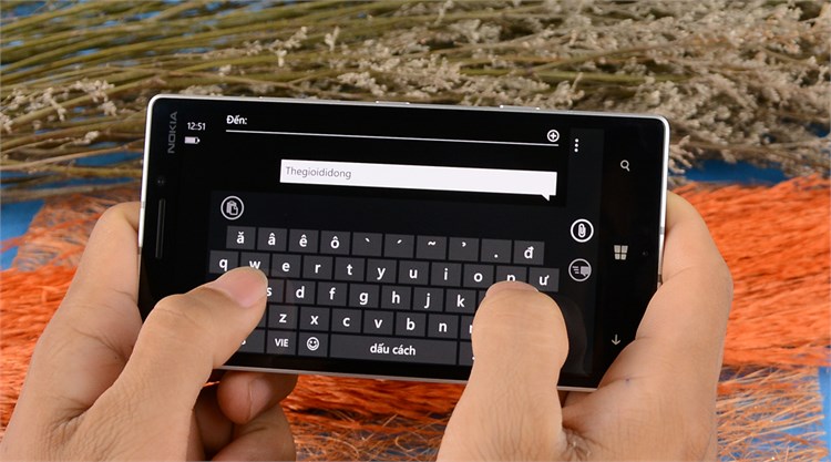 Điện thoại Nokia Lumia 930