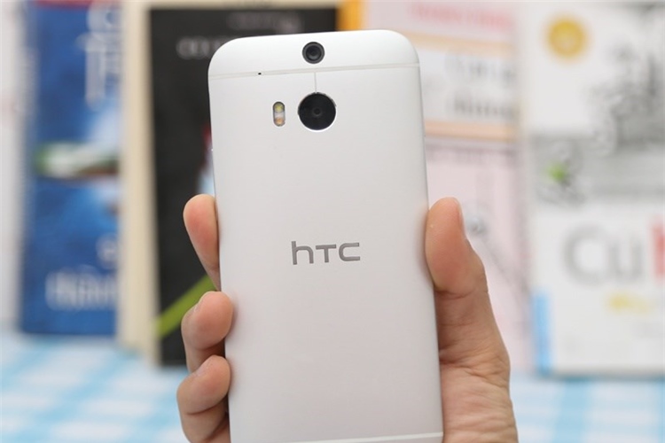 Điện thoại HTC One M8
