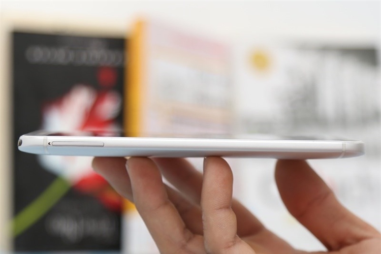 Điện thoại HTC One M8