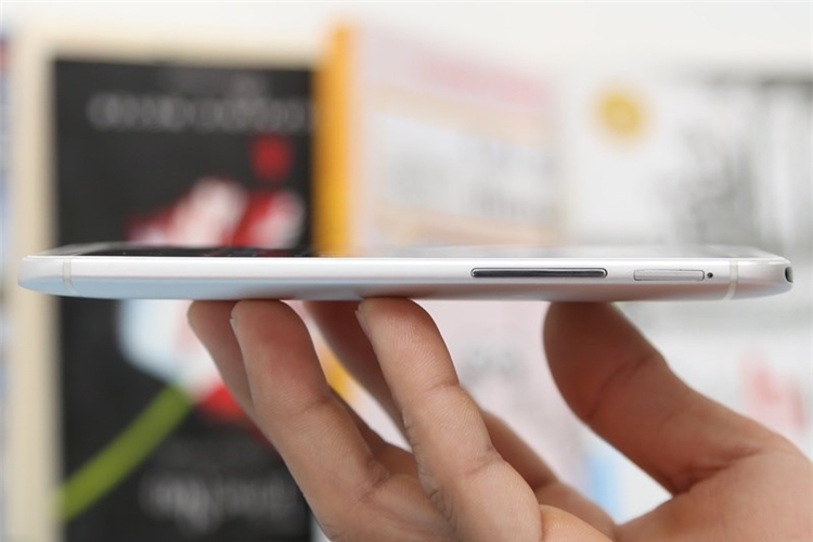 Điện thoại HTC One M8