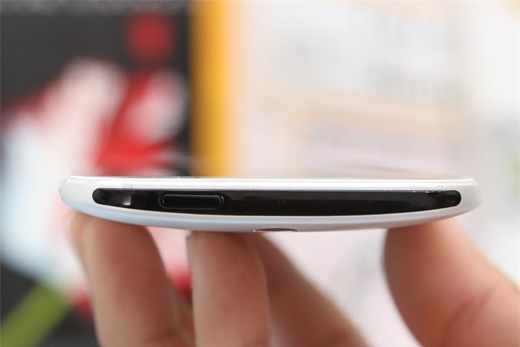 Điện thoại HTC One M8