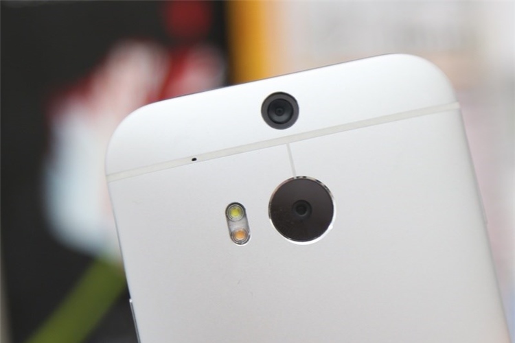 Điện thoại HTC One M8