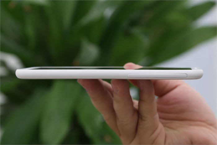 Điện thoại HTC Desire 816