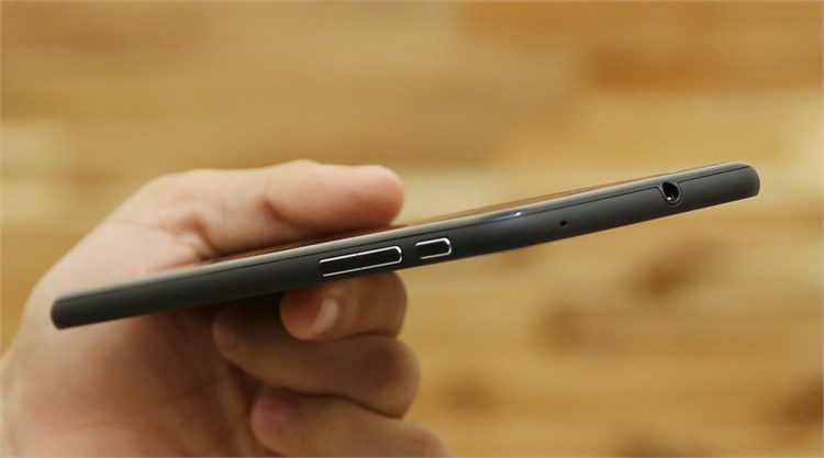 Điện thoại HTC Desire 816