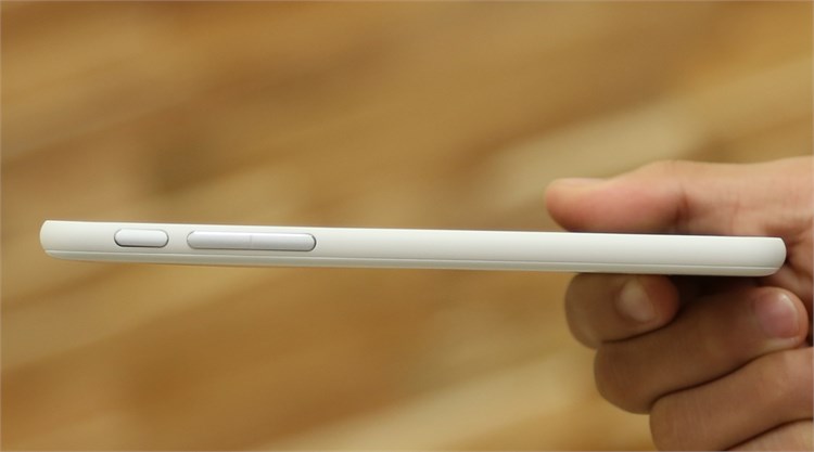 Điện thoại HTC Desire 816