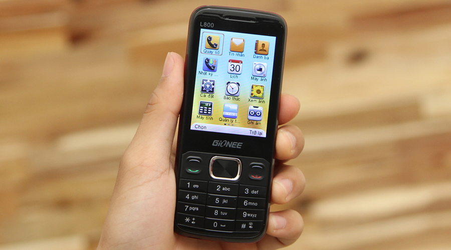 <p>Ấn tượng với thiết kế mỏng, ph&aacute; c&aacute;ch với những g&oacute;c bo quanh th&acirc;n m&aacute;y tạo cho người d&ugrave;ng c&oacute; cảm gi&aacute;c chắc tay</p>