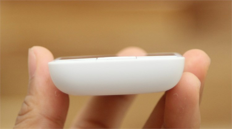 Điện thoại Nokia 220 Màu Trắng