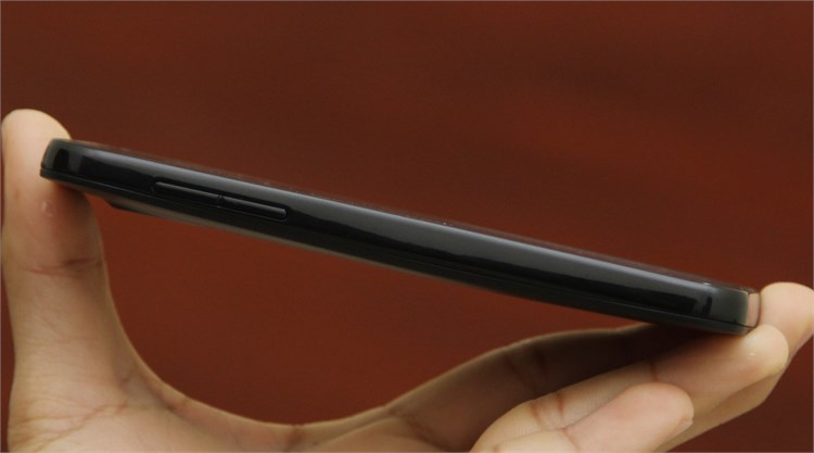 Điện thoại Mobiistar Touch Bean 452C Màu Đen