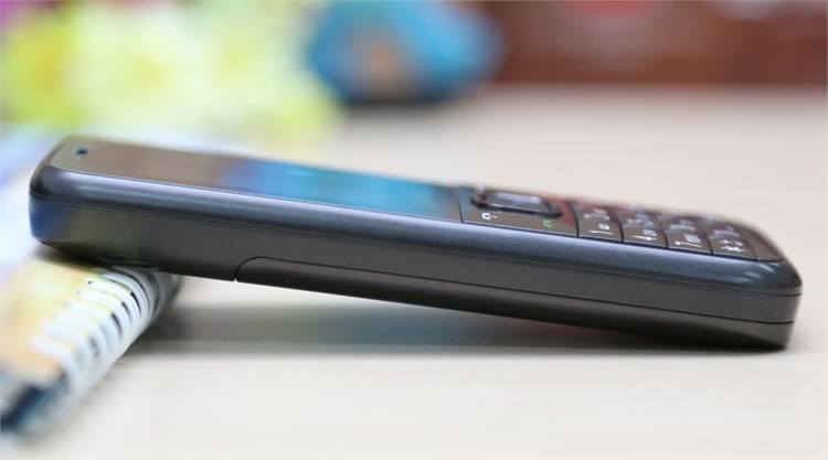 Điện thoại Q-mobile LIM 03