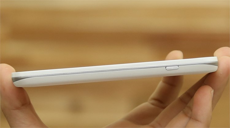 Điện thoại LG L90 Dual D410 Màu Trắng