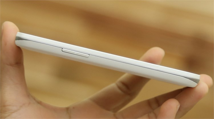 Điện thoại LG L90 Dual D410 Màu Trắng