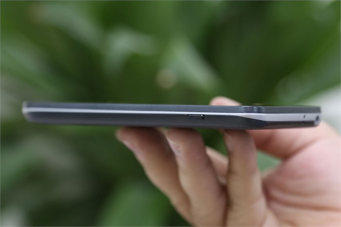 Điện thoại LG L90 Dual D410 Màu Đen