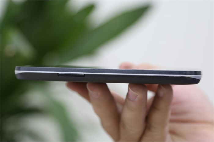 Điện thoại LG L90 Dual D410 Màu Đen