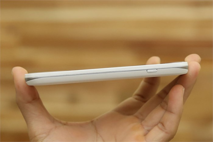 Điện thoại LG L90 Dual D410 Màu Trắng