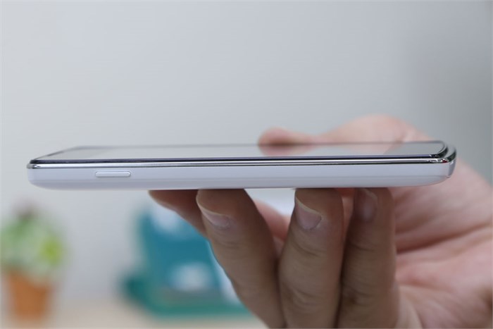 Điện thoại OPPO Joy R1001