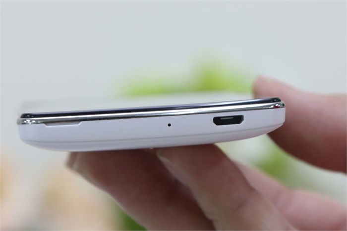 Điện thoại OPPO Joy R1001