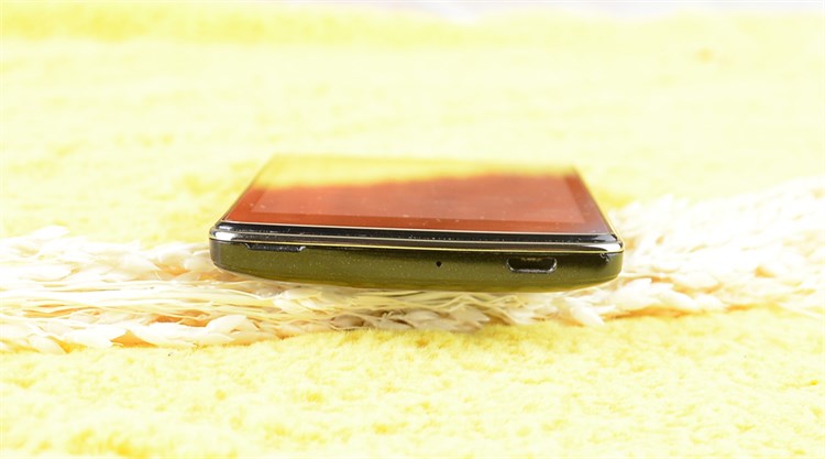 Điện thoại OPPO Joy R1001