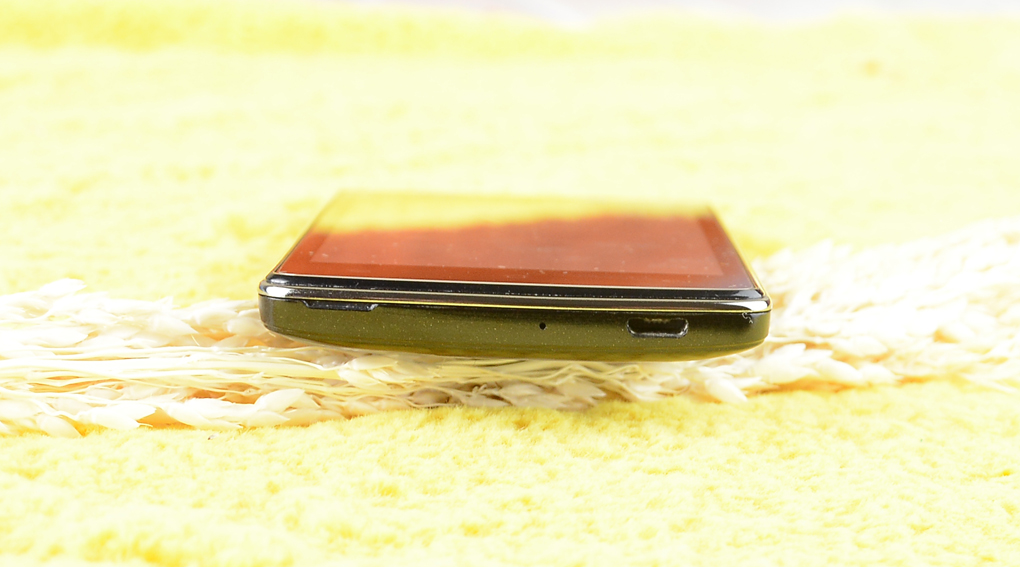 Điện thoại OPPO Joy R1001