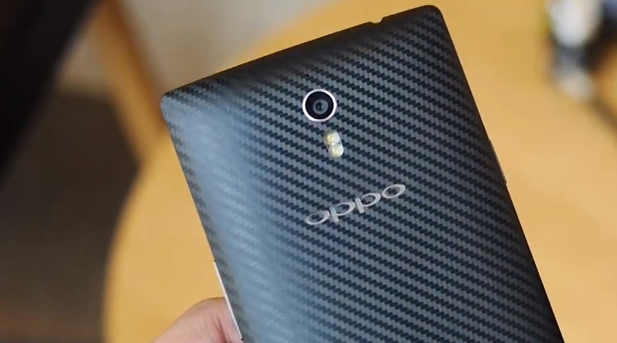 <p>Camera 13MP c&ugrave;ng c&ocirc;ng nghệ Pure Image 2.0 cho ph&eacute;p bạn chụp li&ecirc;n tiếp 10 tấm sau đ&oacute; chọn ra bức ảnh đẹp nhất</p>