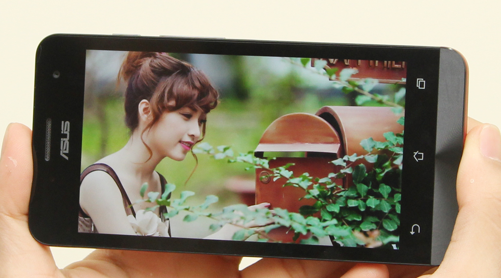 Điện thoại Asus Zenfone 5