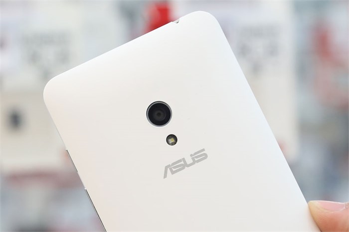 Điện thoại Asus Zenfone 5
