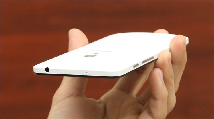 Điện thoại Asus Zenfone 5