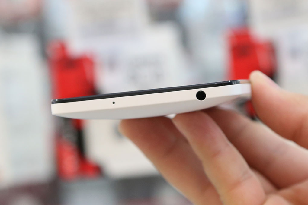 Điện thoại Asus Zenfone 5