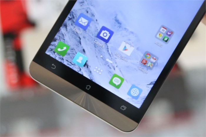 Điện thoại Asus Zenfone 6 A601